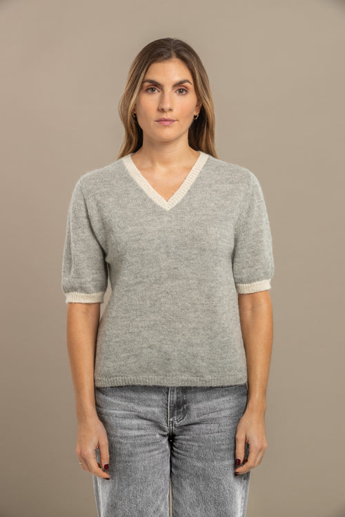 Rose alpaca T-shirt with V-neck